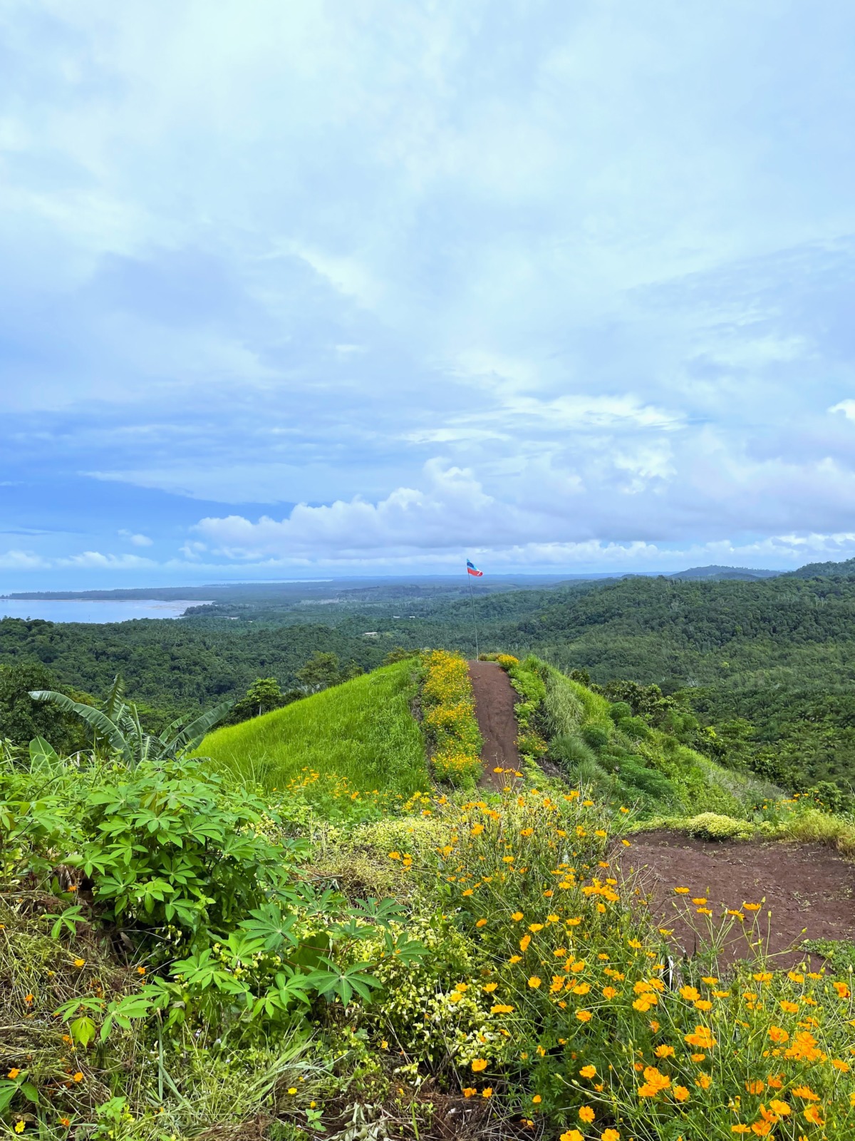 Piniapat Hill